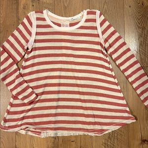 ⭐️Jolt womens med boutique top⭐️2 for $15